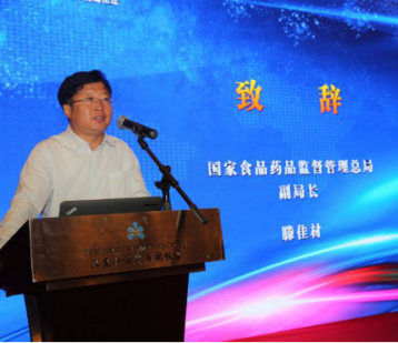 滕佳材：12部配套制度落实新《食品安全法》
