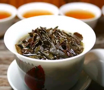 科学解读“隔夜茶”的问题